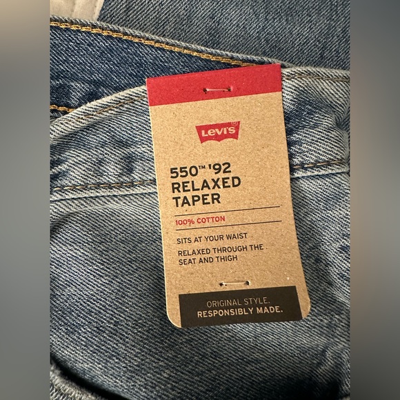 Levi’s 550 ‘92 Relaxed Taper Fit men’s jeans - Picture 3 of 10